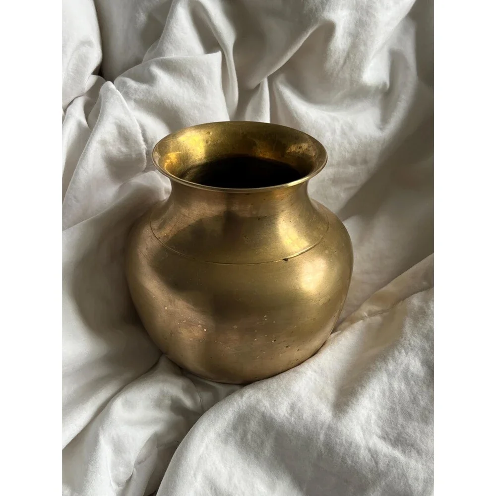 Vintage Brass Table Vase - Picture 4 of 10